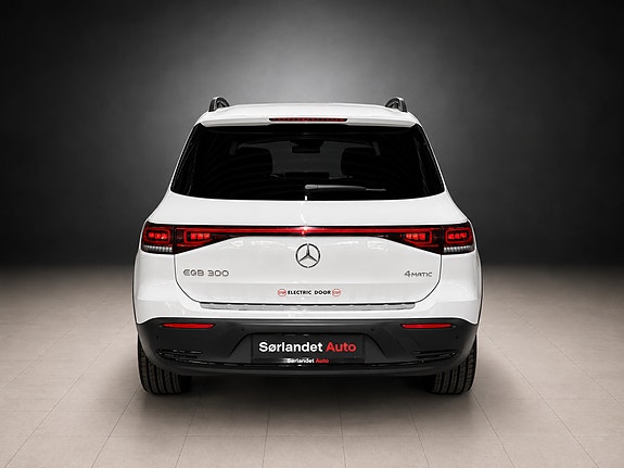 Mercedes-Benz EQB300 9 of 30