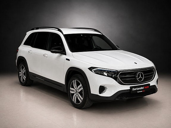 Mercedes-Benz EQB300 4 of 5