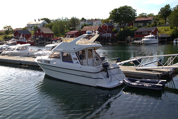 Flott Cabincruiser med flybridge og mye utstyr selges 2 of 5