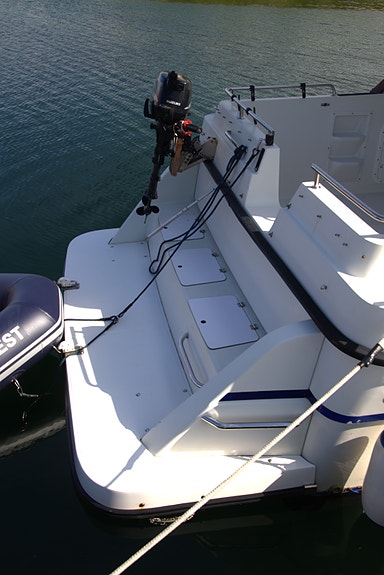 Flott Cabincruiser med flybridge og mye utstyr selges 4 of 5