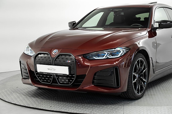 BMW i4 2 of 5