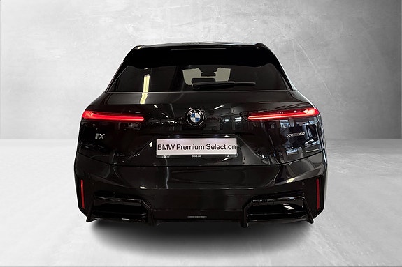 BMW iX 5 of 5
