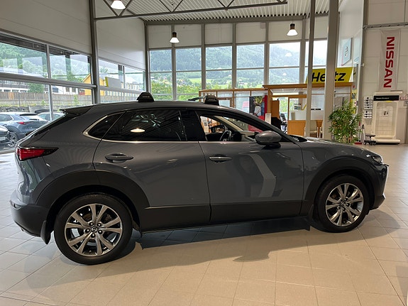 Mazda CX-30 4 of 25