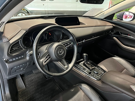 Mazda CX-30 11 of 25