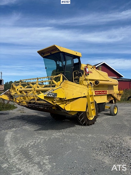 New Holland 8040 Treske