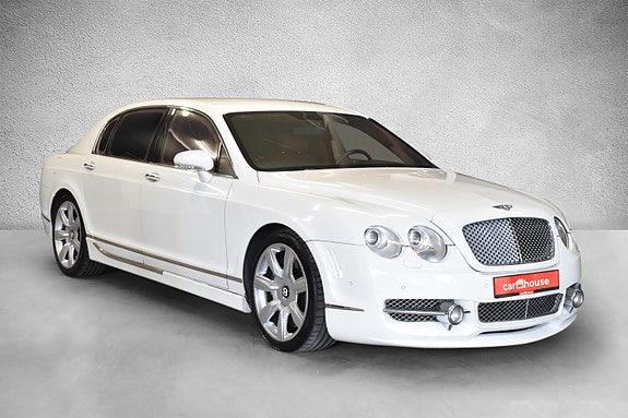 Bentley Continental Flying Spur 3 of 5