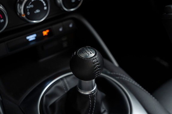 Mazda MX-5 16 of 27