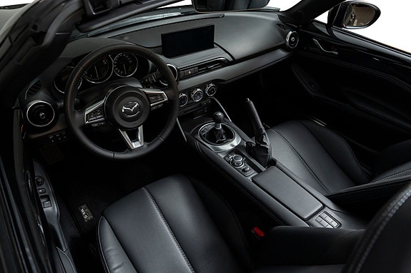 Mazda MX-5 23 of 27
