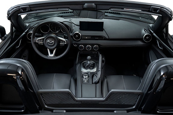 Mazda MX-5 24 of 27