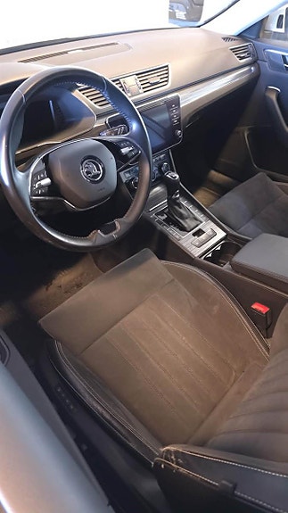 Skoda Superb 9 of 30