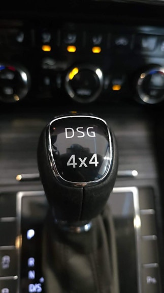 Skoda Superb 24 of 30