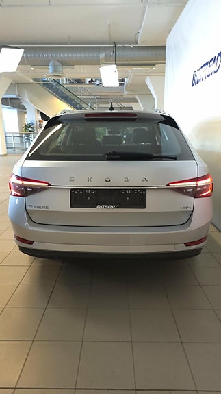 Skoda Superb 5 of 5