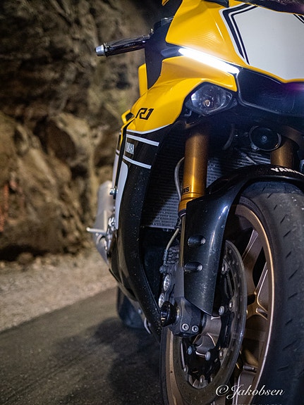 Yamaha YZF-R1 4 of 5