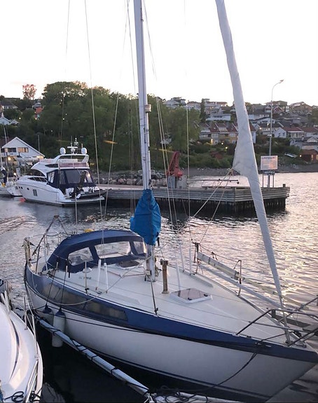 Maxi 95 – Velholdt og oppgradert turbåt – Klar for sesongen 25 of 30