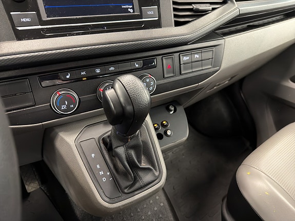 Volkswagen Transporter 16 of 22