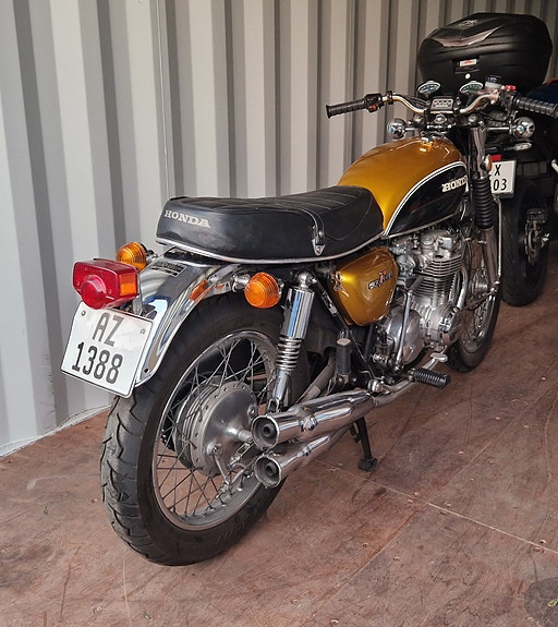 Honda CB 500 Four, 1972 mod., Gullfarget 3 of 4