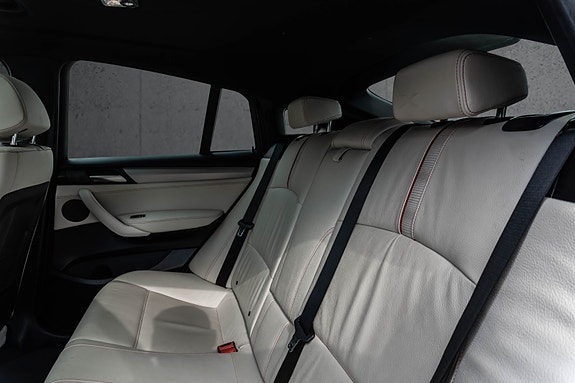 BMW X4 M 20 of 30