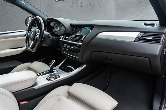 BMW X4 M 18 of 30