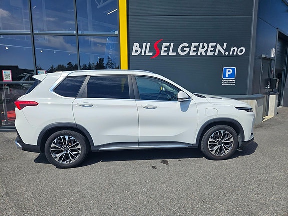 Maxus Euniq 6 3 of 5