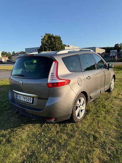 Renault Grand Scenic III 8 of 30
