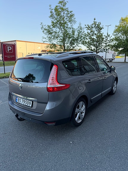 Renault Grand Scenic III 15 of 30