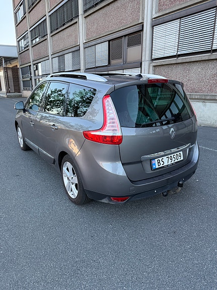 Renault Grand Scenic III 17 of 30
