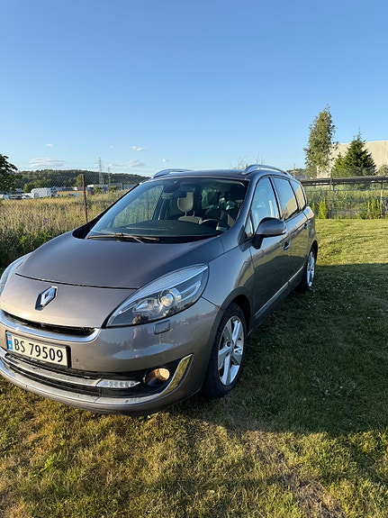 Renault Grand Scenic III 3 of 30