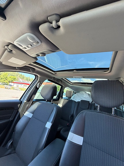 Renault Grand Scenic III 23 of 30