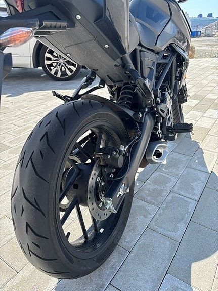 VOGE 125 R 7 of 10