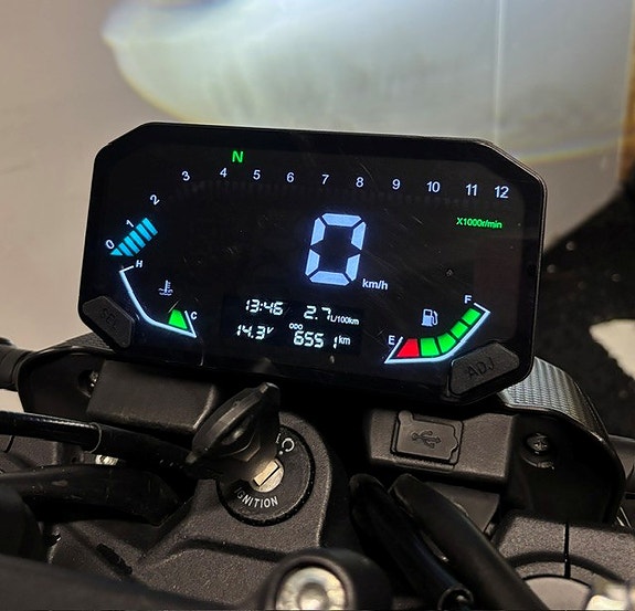 VOGE 125 R 10 of 10