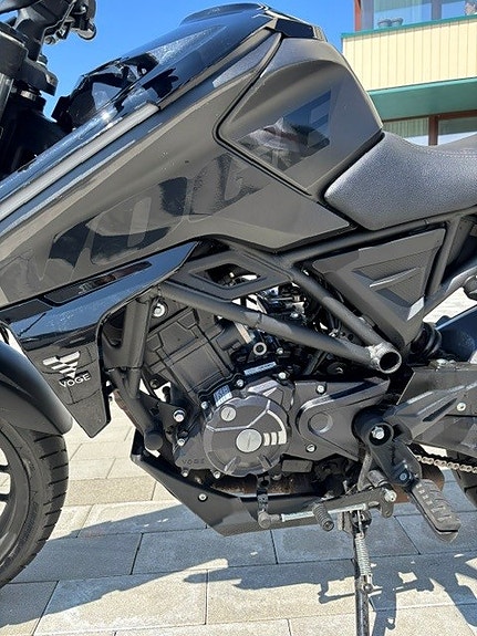 VOGE 125 R 8 of 10