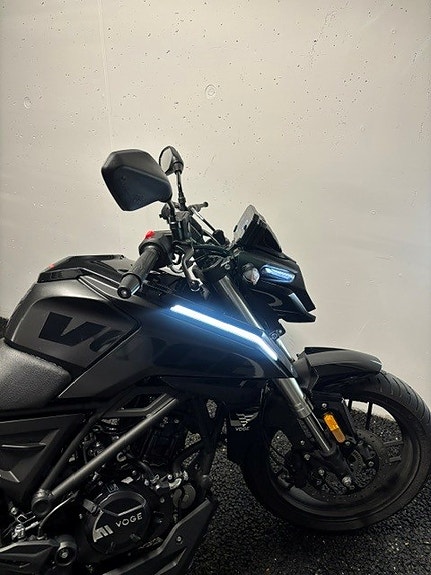 VOGE 125 R 9 of 10