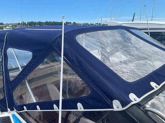 Draco 23 Suncab 2 of 5