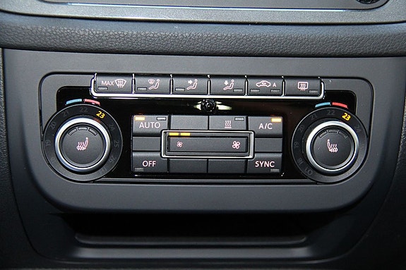 Volkswagen Tiguan 22 of 30
