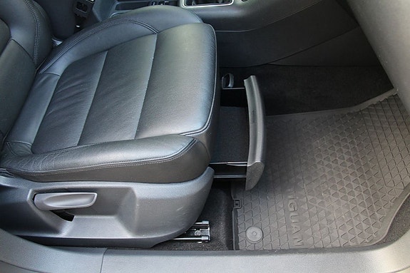 Volkswagen Tiguan 25 of 30