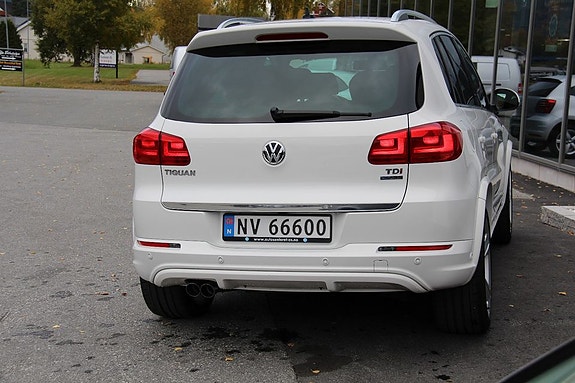 Volkswagen Tiguan 7 of 30