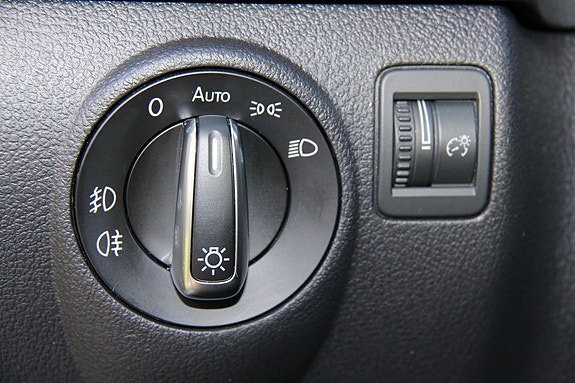 Volkswagen Tiguan 23 of 30