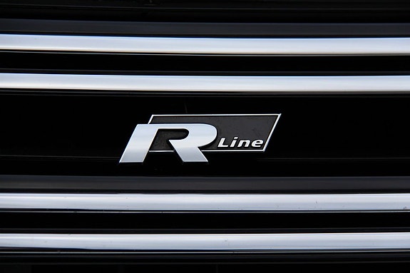 Volkswagen Tiguan 4 of 30