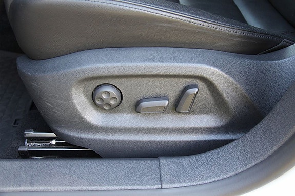 Volkswagen Tiguan 26 of 30