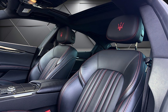 Maserati Ghibli 14 of 27
