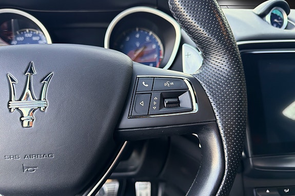 Maserati Ghibli 17 of 27