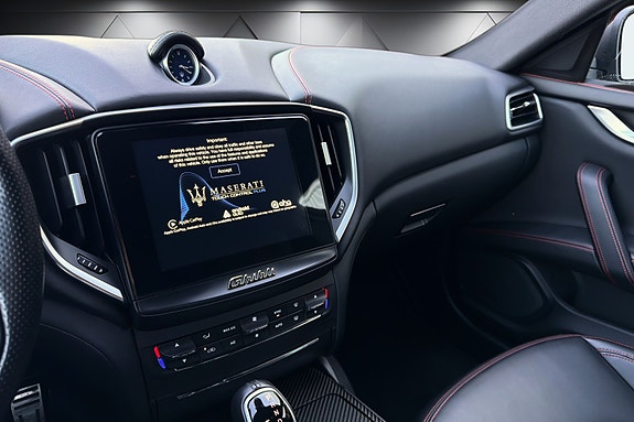 Maserati Ghibli 19 of 27