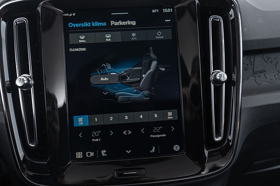 Volvo C40 25 of 30