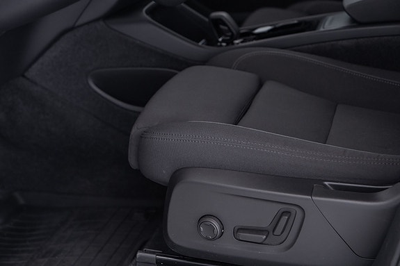 Volvo C40 16 of 30