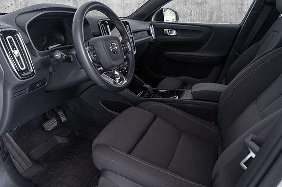 Volvo C40 13 of 30