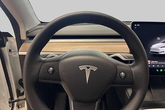 Tesla Model Y 19 hos Sommerseth
