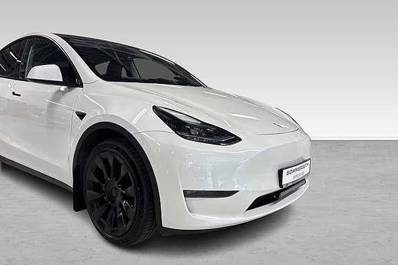 Tesla Model Y 2 hos Sommerseth