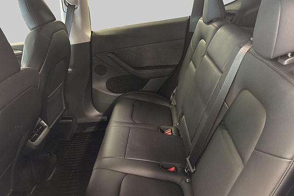 Tesla Model Y 26 hos Sommerseth