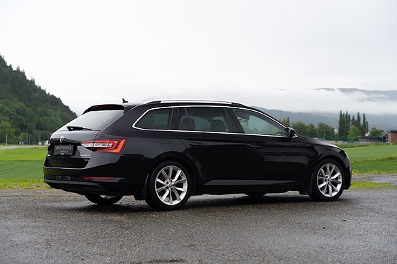 Skoda Superb 4 of 23