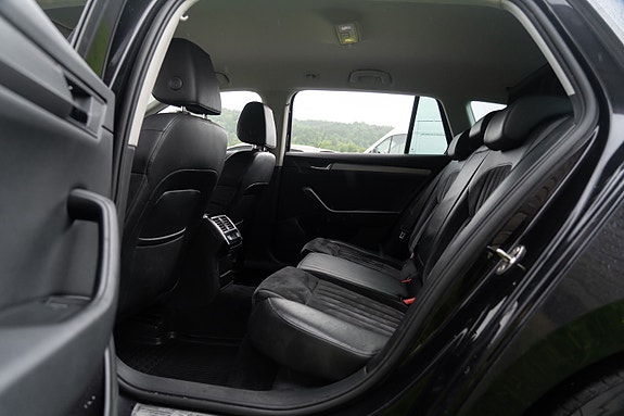 Skoda Superb 21 of 23